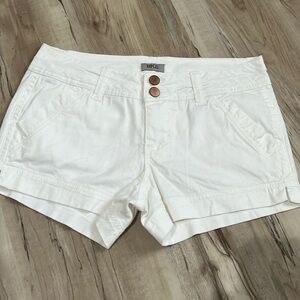 Women’s Bke casual shorts.  Size 25
